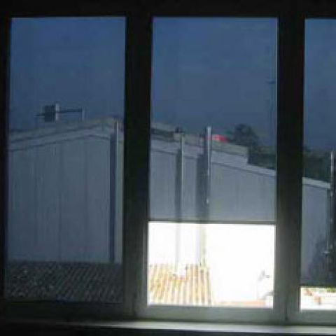 sonnenschutzrollo-folienrollo-dunkel_81.jpg?ts=1684754146