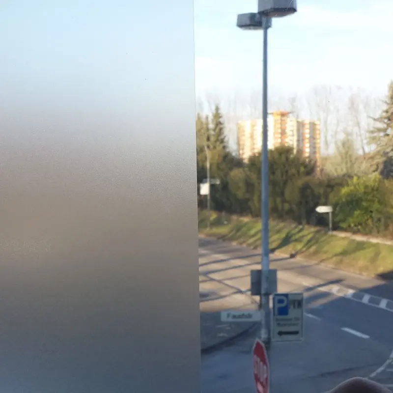 Sichtschutzfolie Satinator innen und aussen Bild3